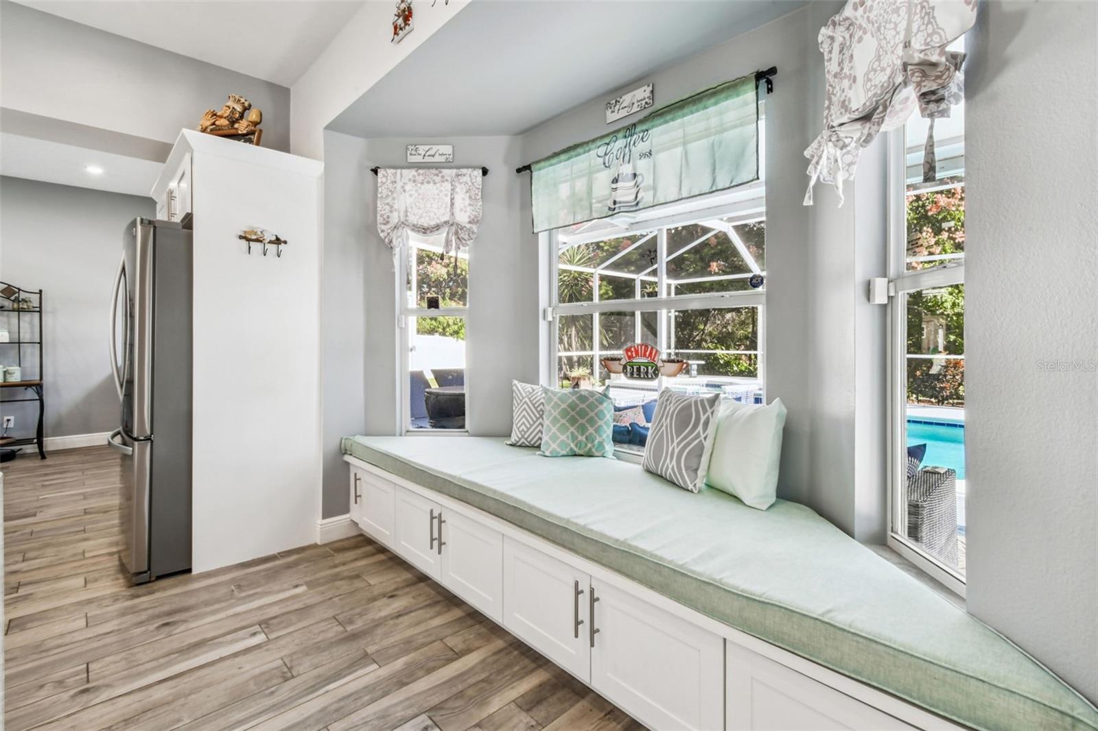 Listing photo id 15 for 1119 Fox Chapel Drive