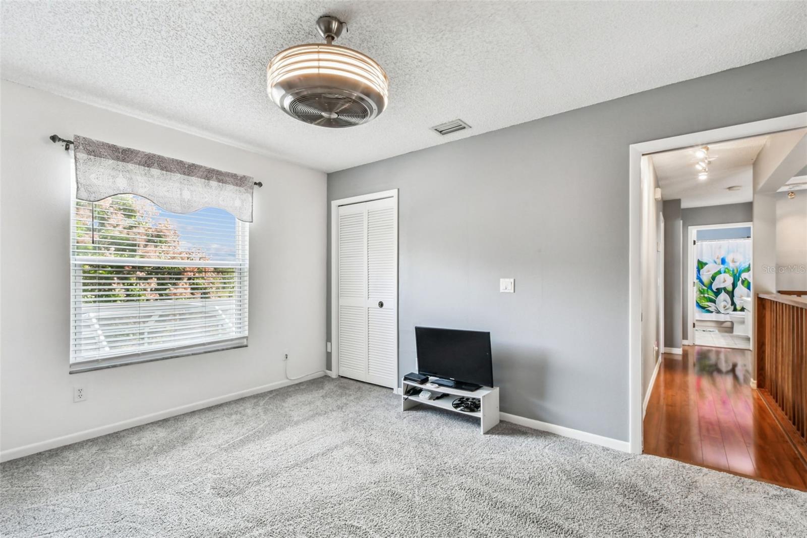 Listing photo id 23 for 1119 Fox Chapel Drive