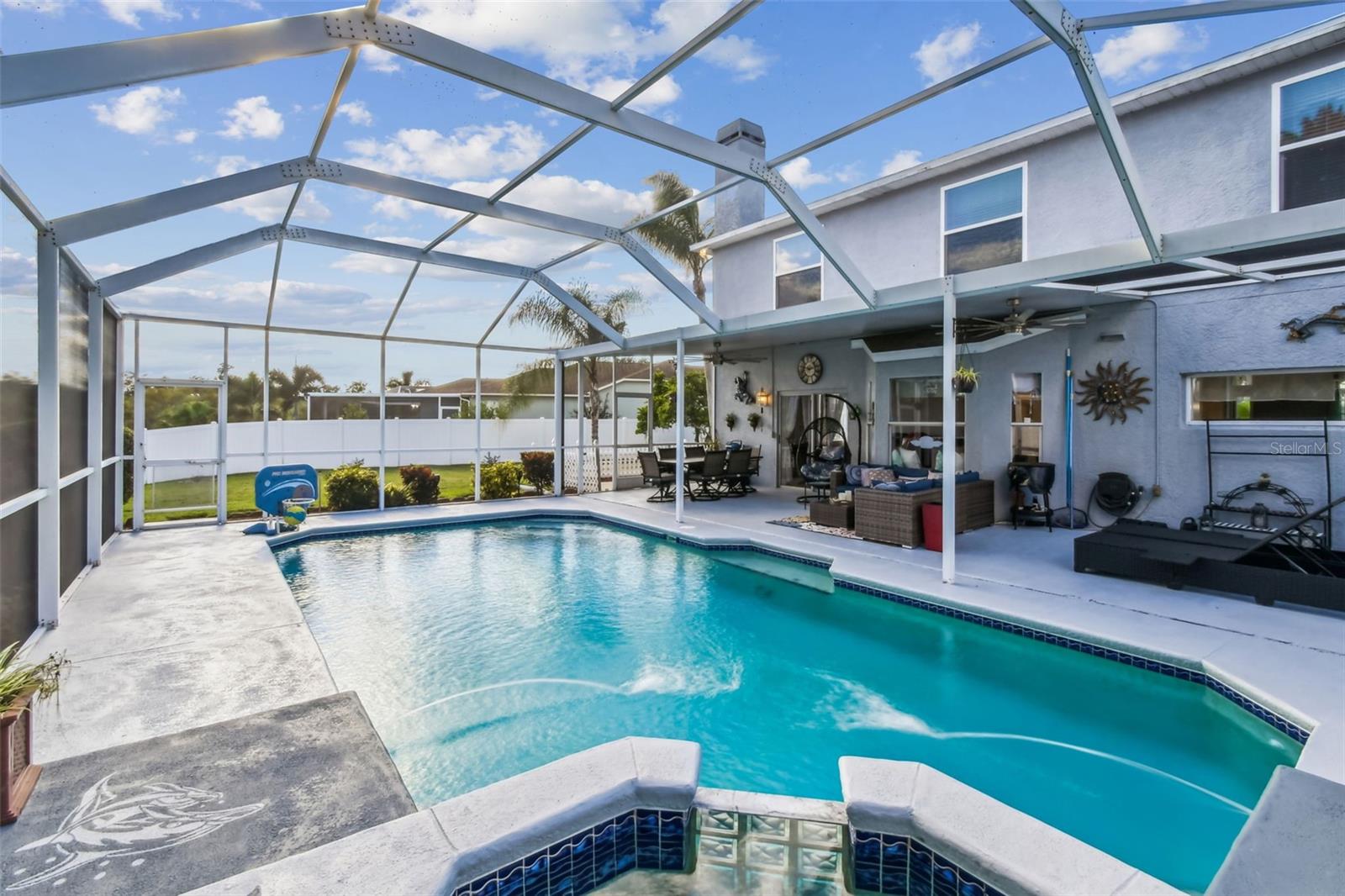 Listing photo id 38 for 1119 Fox Chapel Drive