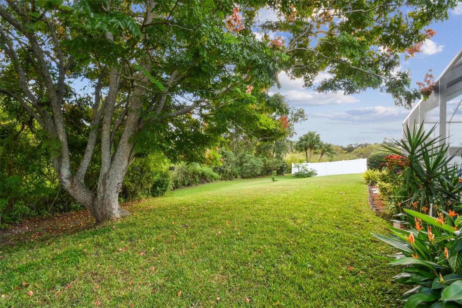 Listing photo id 41 for 1119 Fox Chapel Drive