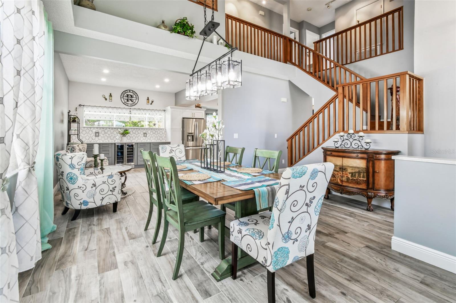 Listing photo id 5 for 1119 Fox Chapel Drive