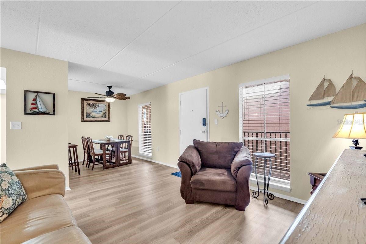 Image 12 of 21 For 8911 Blind Pass Road 209