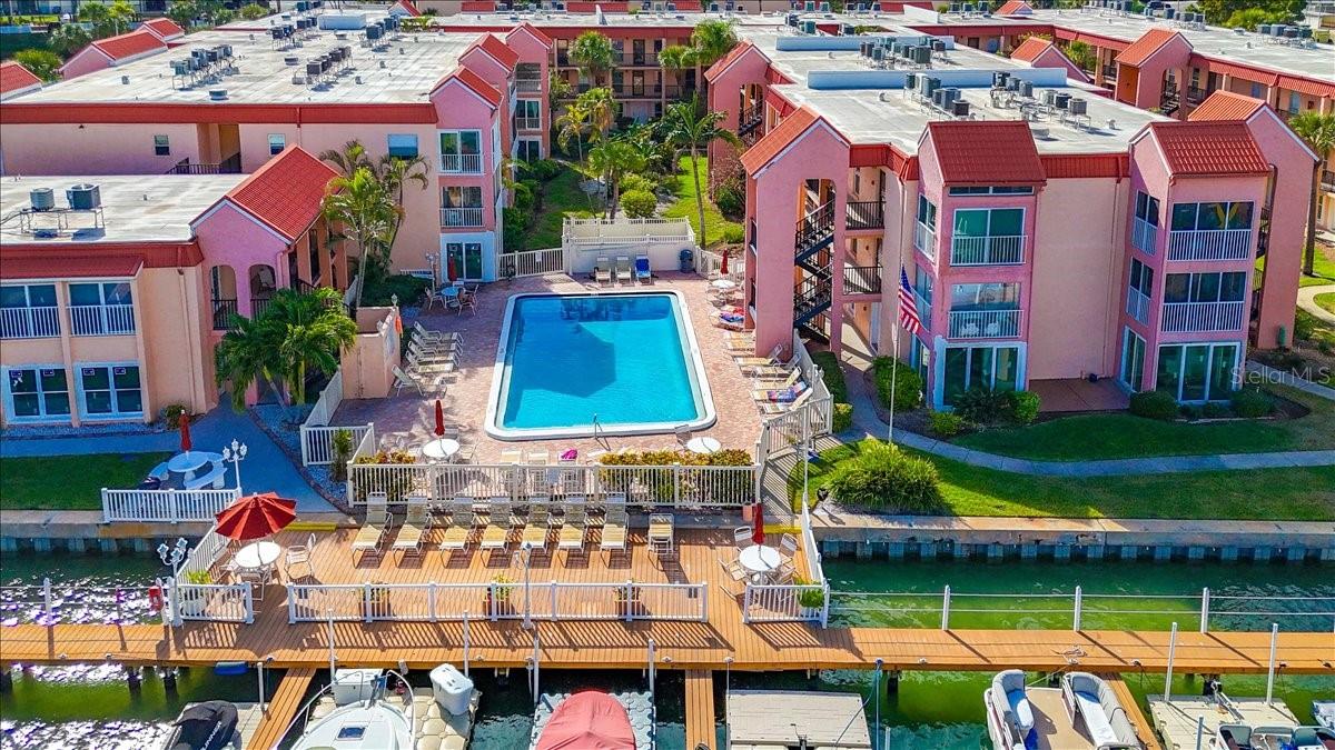 Image 7 of 21 For 8911 Blind Pass Road 209