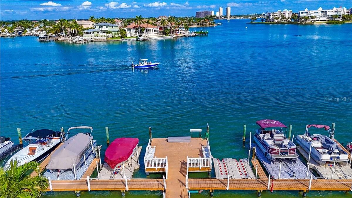 Image 8 of 21 For 8911 Blind Pass Road 209