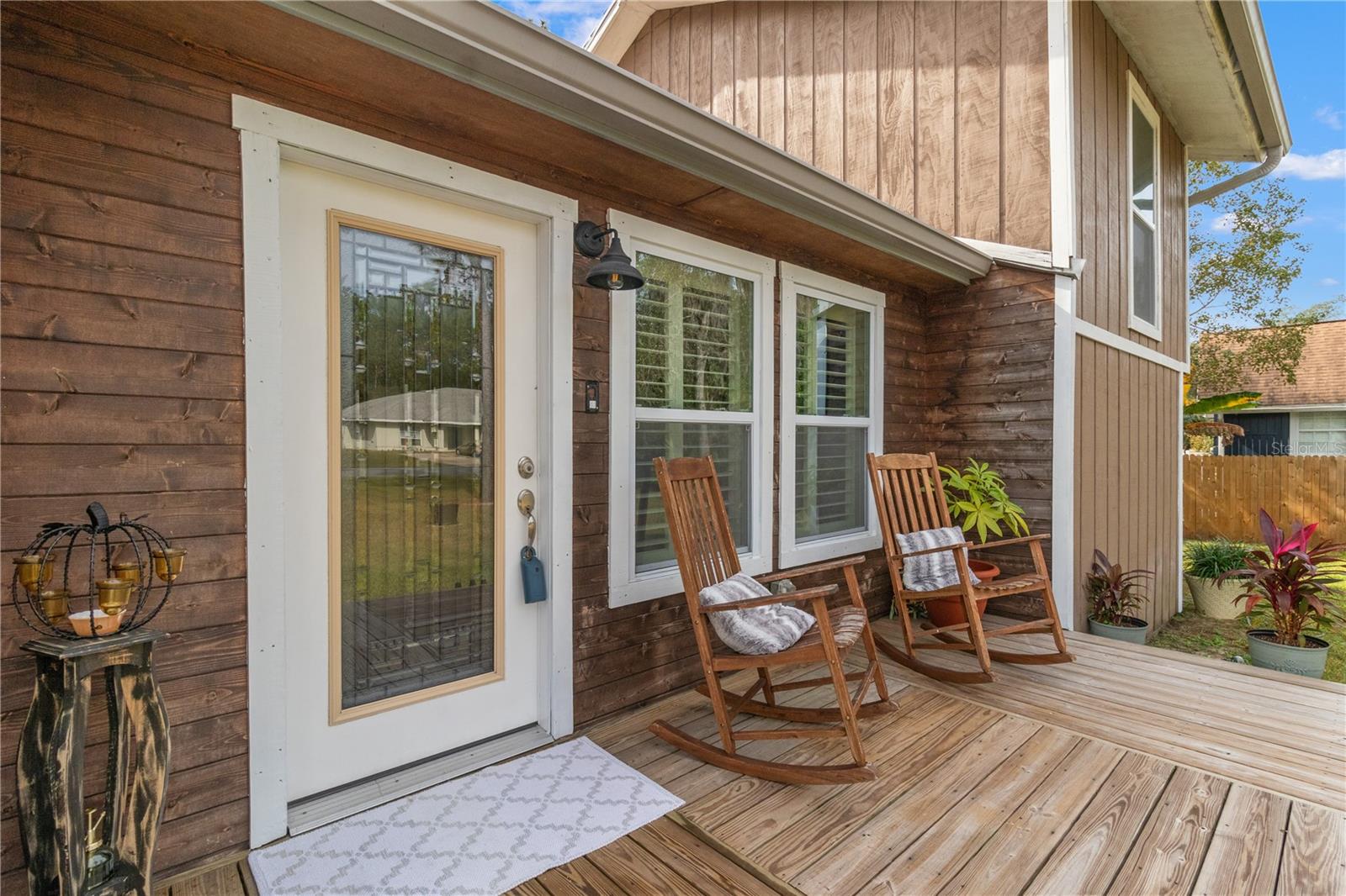 Listing photo id 32 for 7832 Solar Place