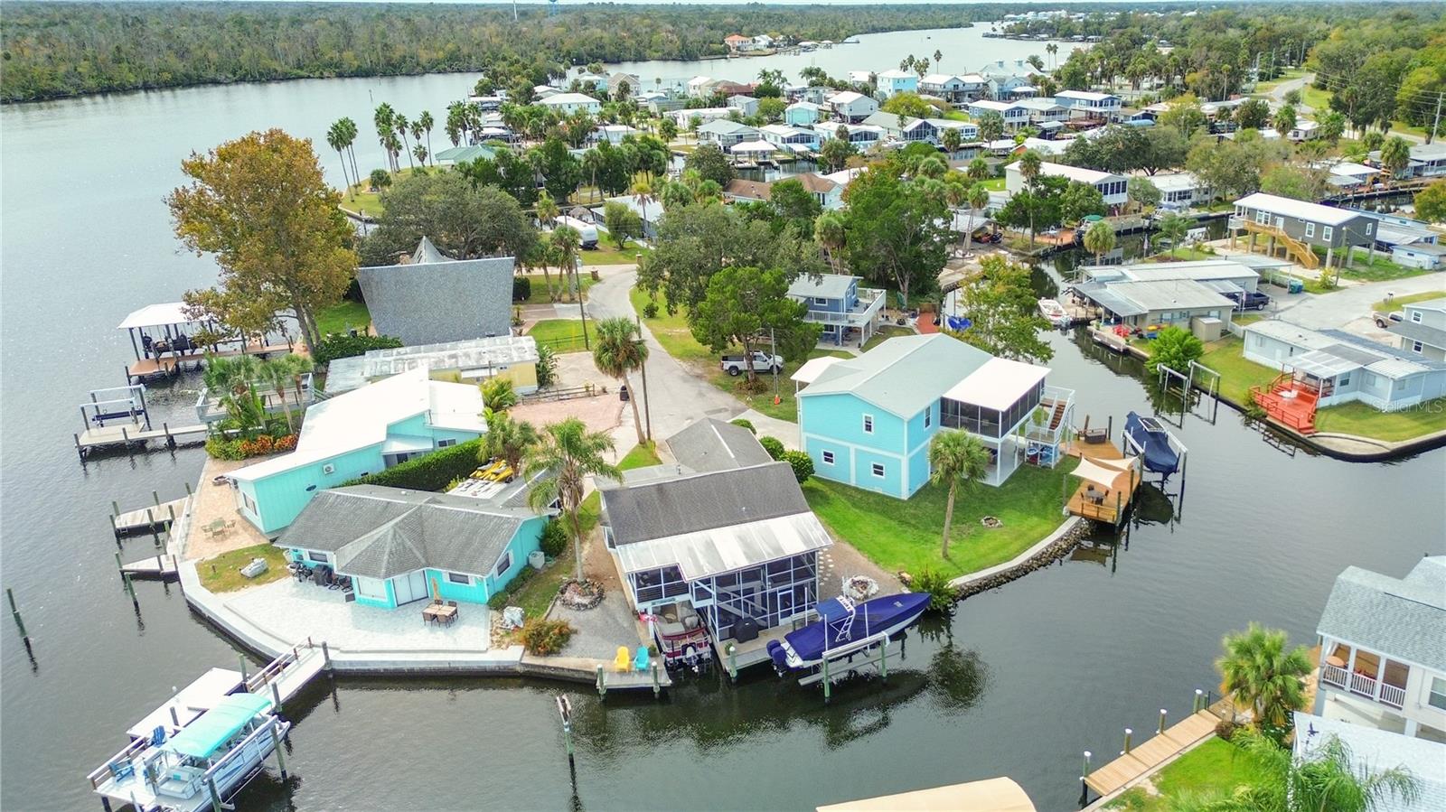 Listing photo id 37 for 7832 Solar Place