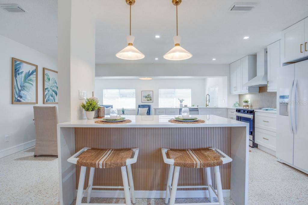 Image 12 of 44 For 272 79th Avenue Ne