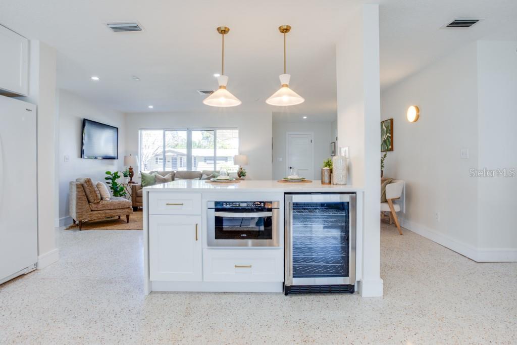 Image 14 of 44 For 272 79th Avenue Ne