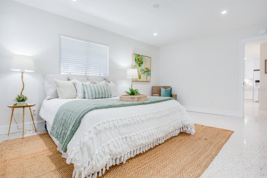 Image 26 of 44 For 272 79th Avenue Ne