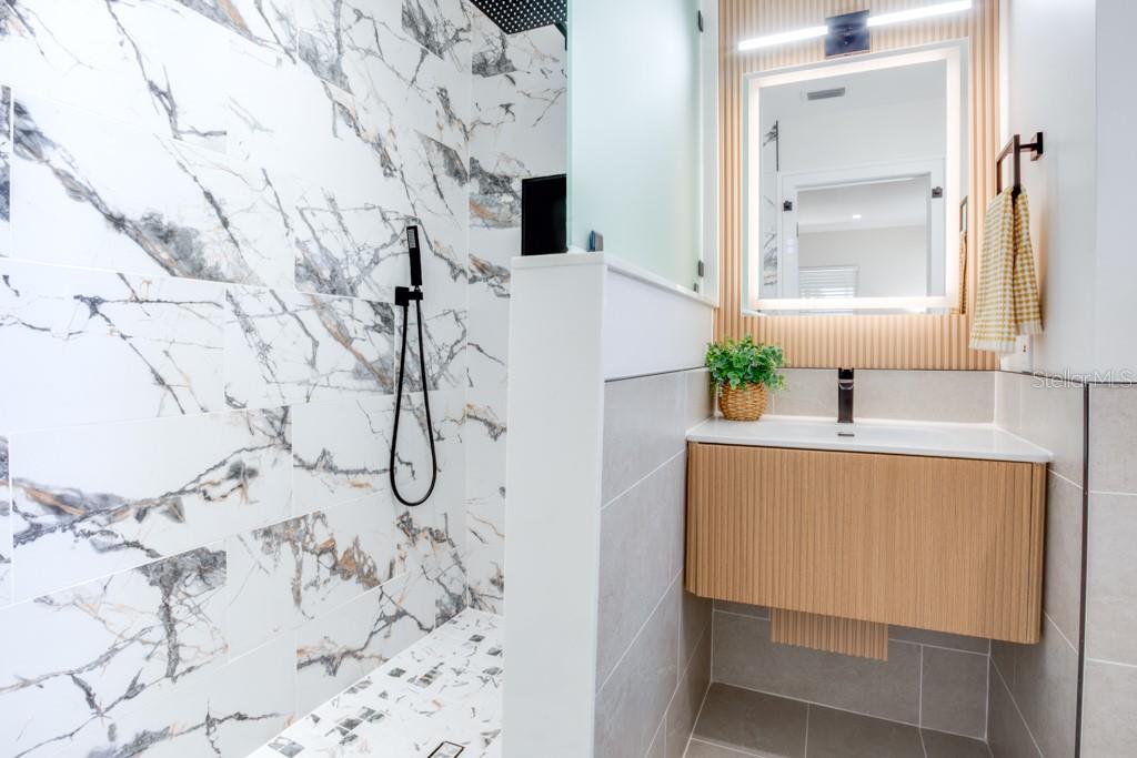 Image 29 of 44 For 272 79th Avenue Ne