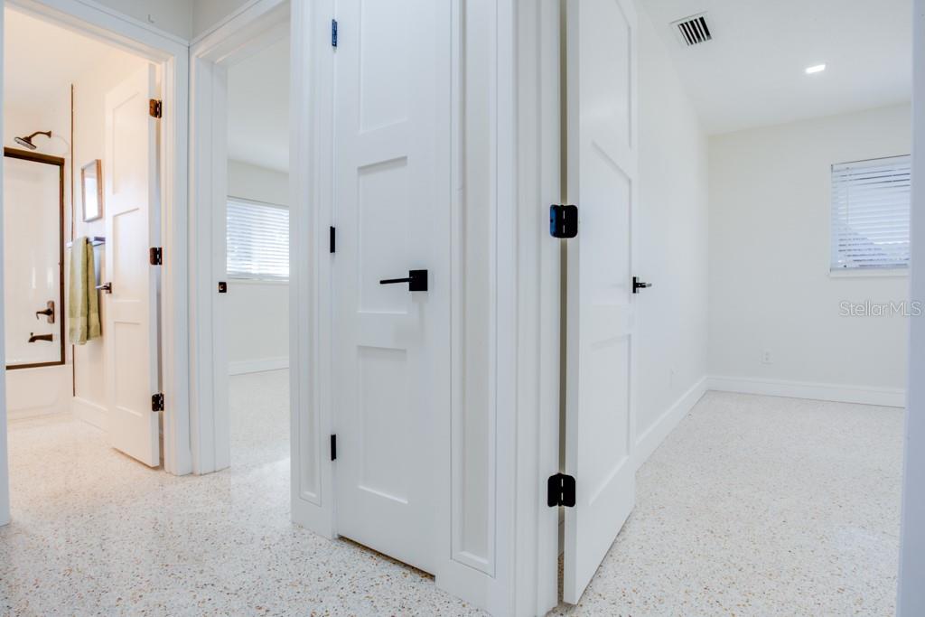 Image 32 of 44 For 272 79th Avenue Ne