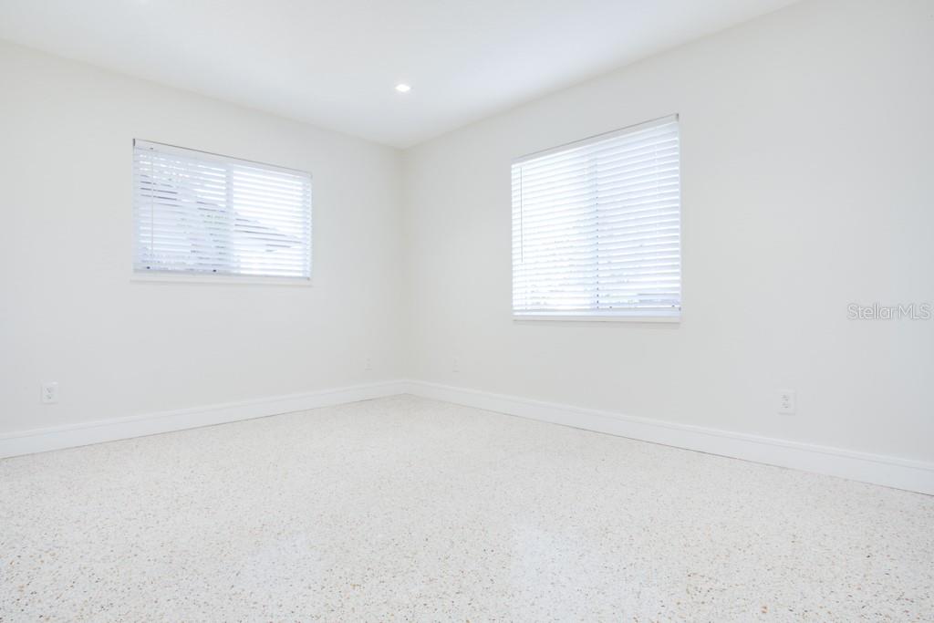 Image 34 of 44 For 272 79th Avenue Ne