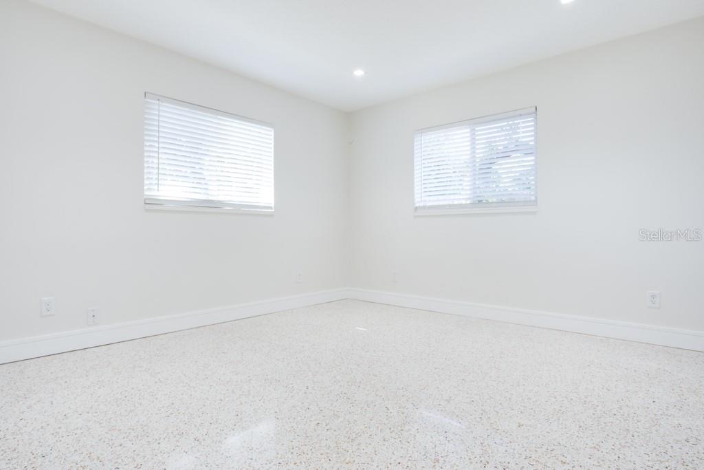 Image 36 of 44 For 272 79th Avenue Ne