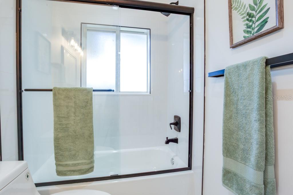 Image 38 of 44 For 272 79th Avenue Ne