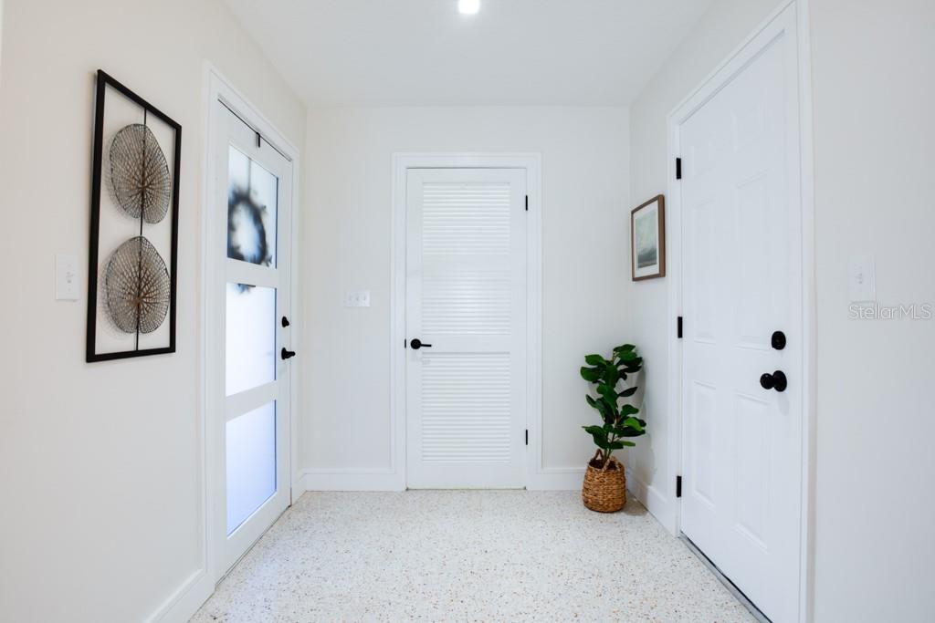 Image 5 of 44 For 272 79th Avenue Ne