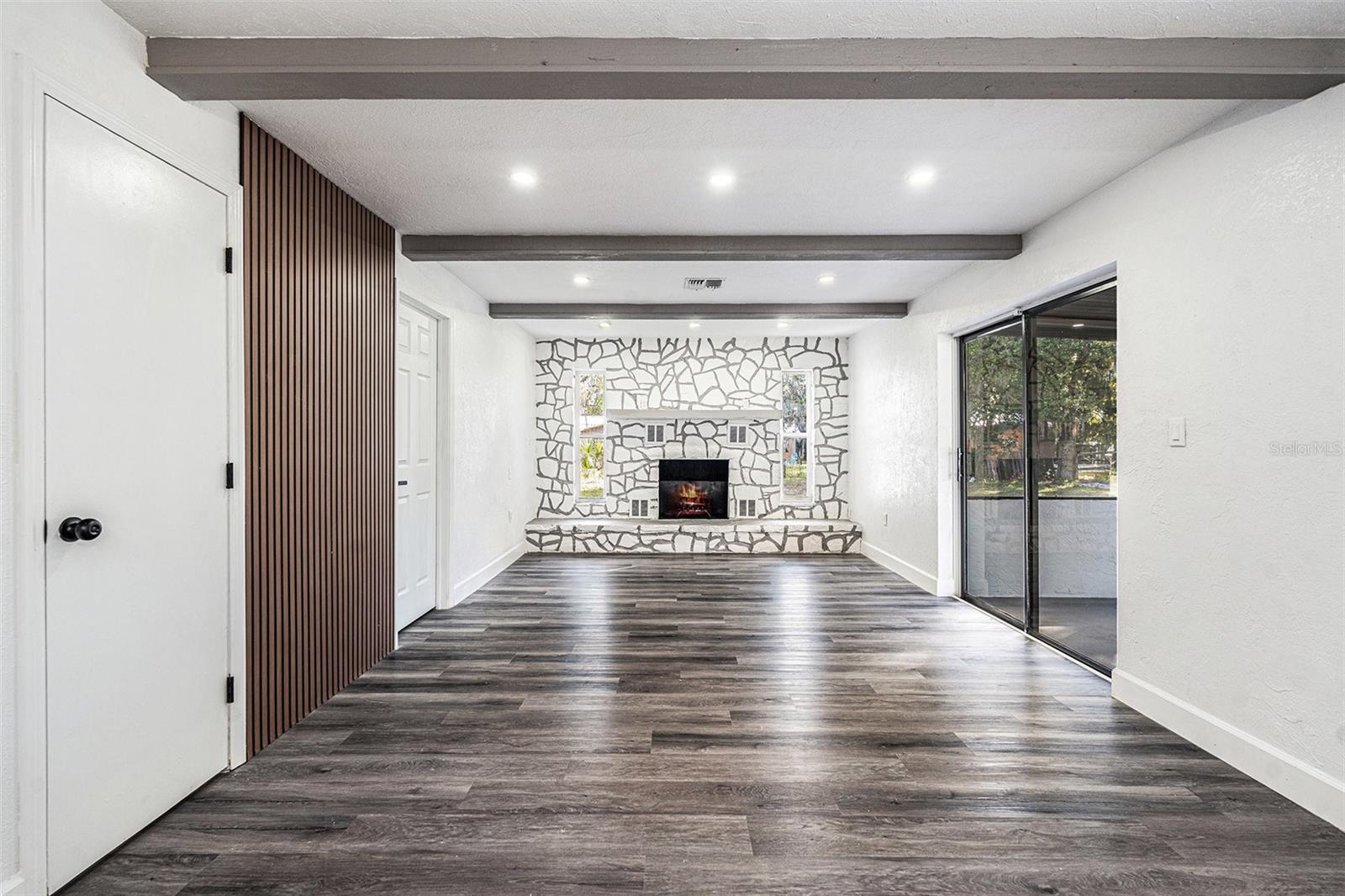 Image 12 of 29 For 18911 Furman Drive