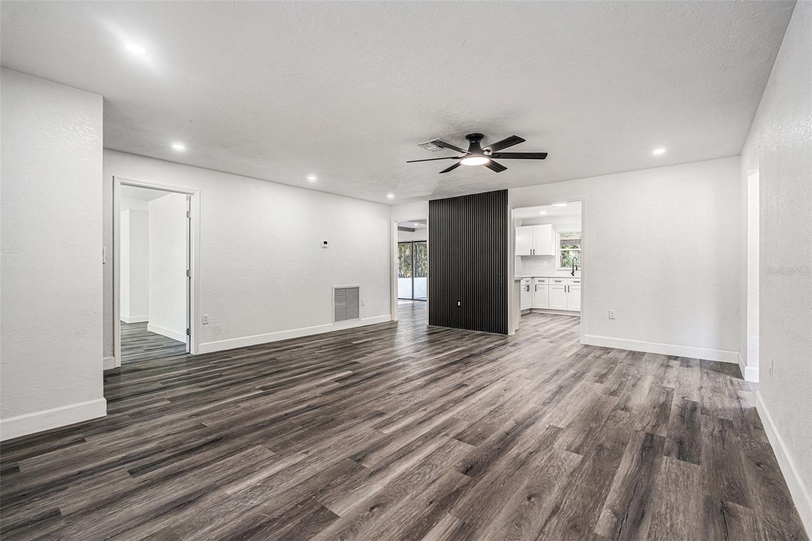 Image 7 of 29 For 18911 Furman Drive