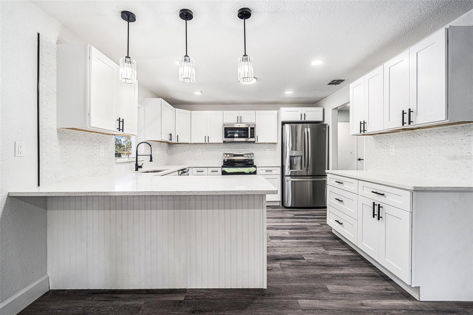 Image 8 of 29 For 18911 Furman Drive