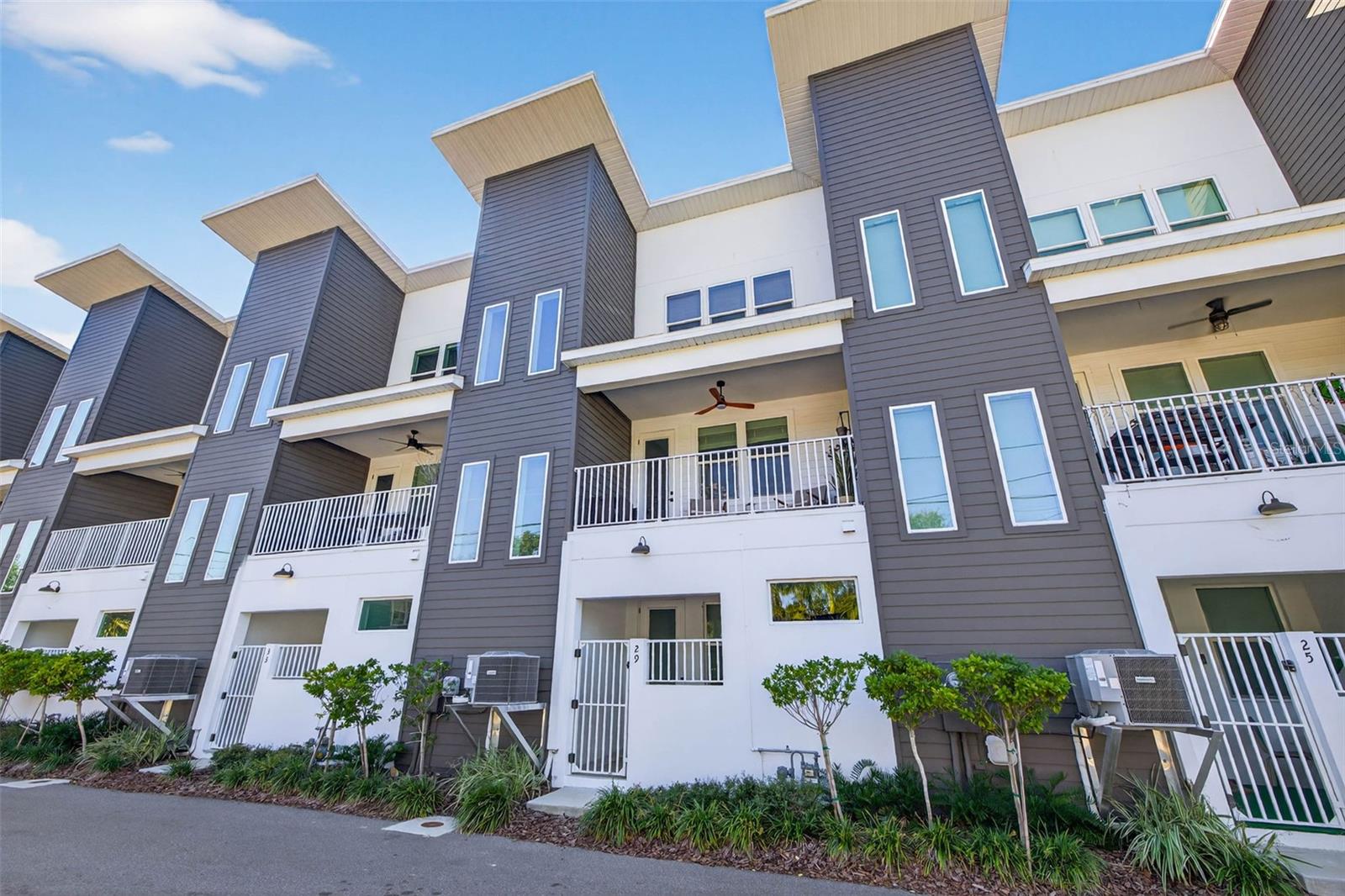 Details for 29 29th Street N, ST PETERSBURG, FL 33713