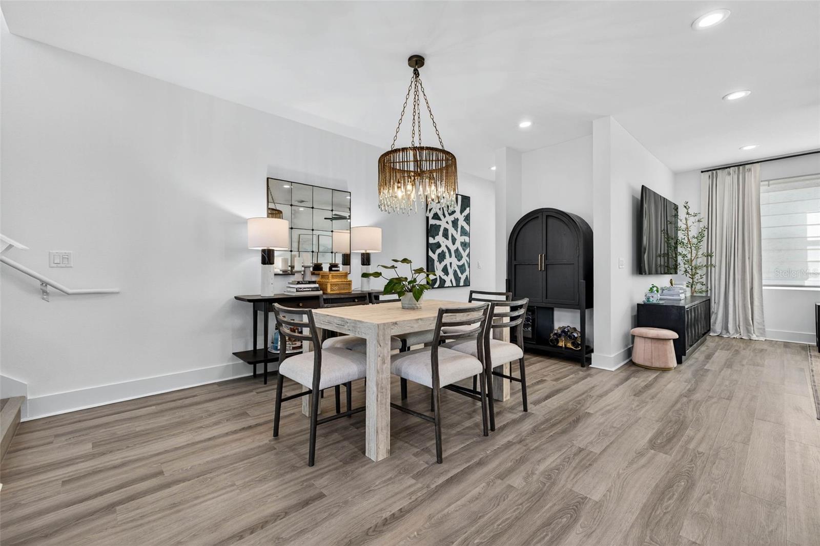 Image 24 of 51 For 29 29th Street N