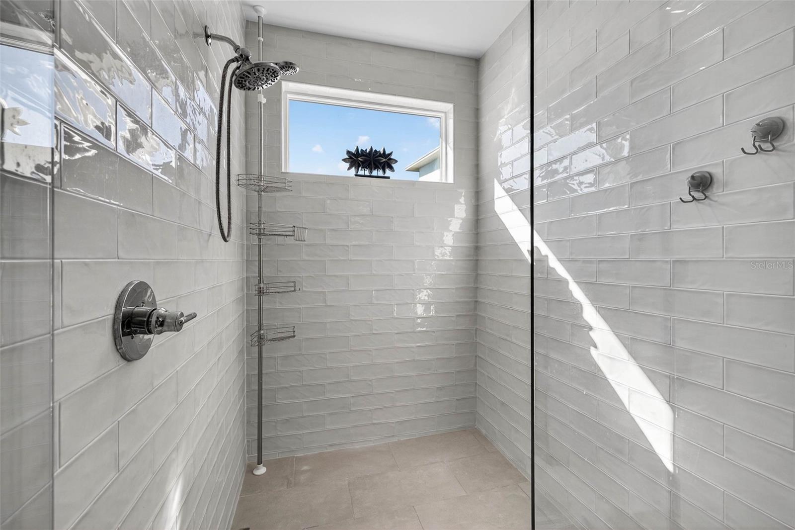 Image 30 of 51 For 29 29th Street N