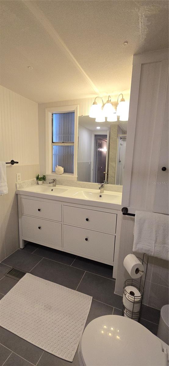 Image 25 of 36 For 1850 Hess Drive