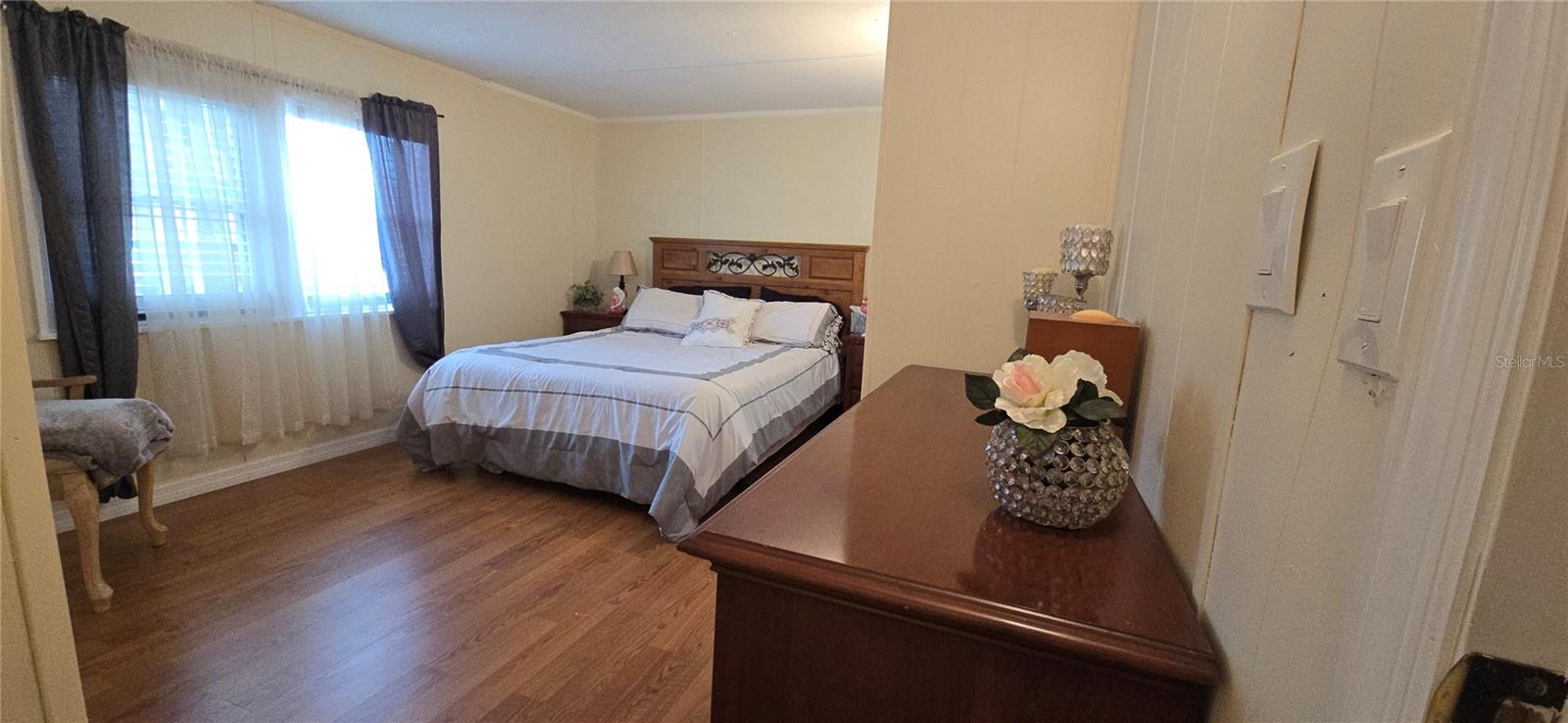 Image 27 of 36 For 1850 Hess Drive