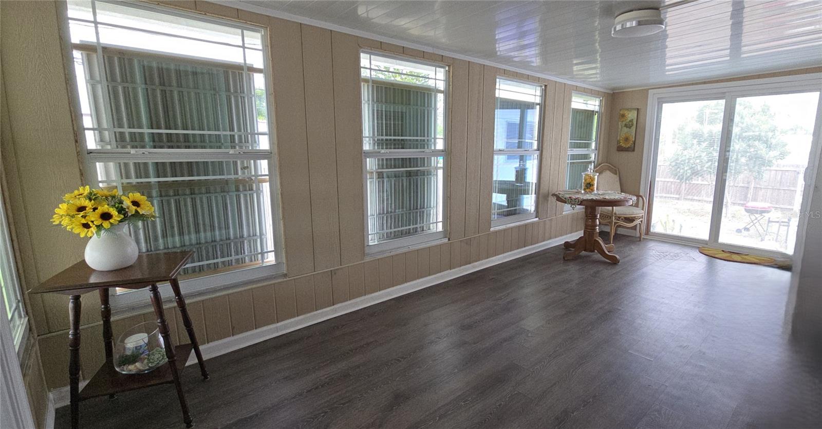 Image 32 of 36 For 1850 Hess Drive