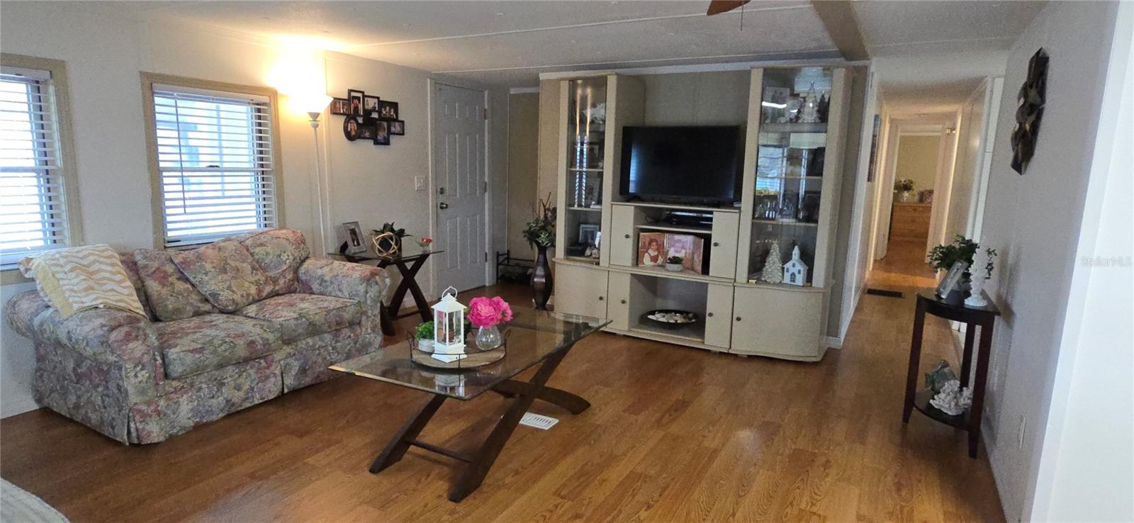 Image 4 of 36 For 1850 Hess Drive