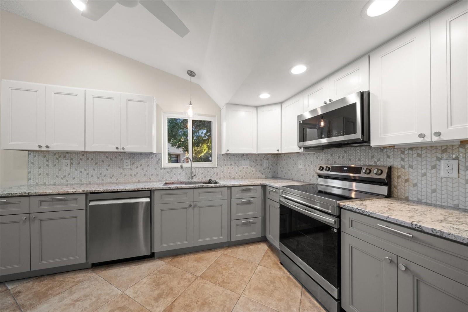 Image 9 of 41 For 3687 Imperial Ridge Parkway