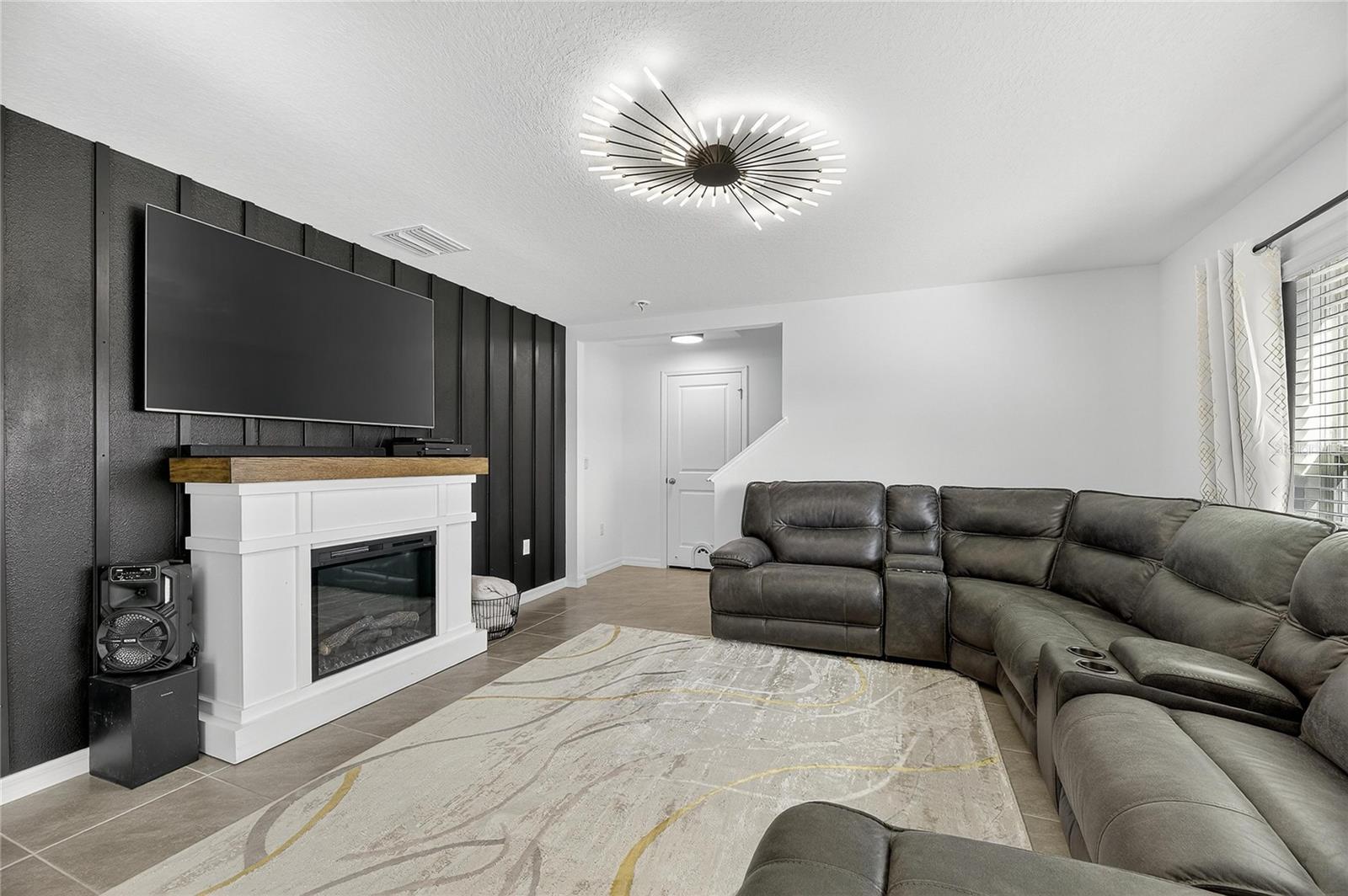 Image 15 of 41 For 3506 Forest Path Drive