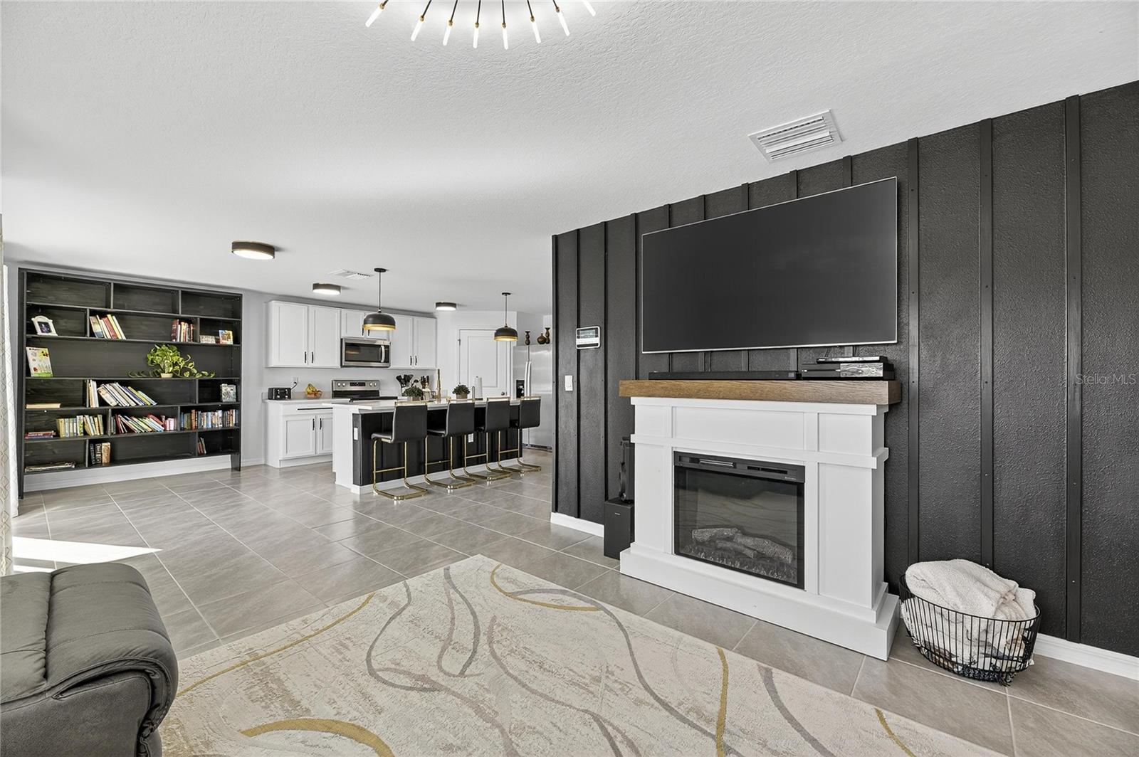 Image 18 of 41 For 3506 Forest Path Drive