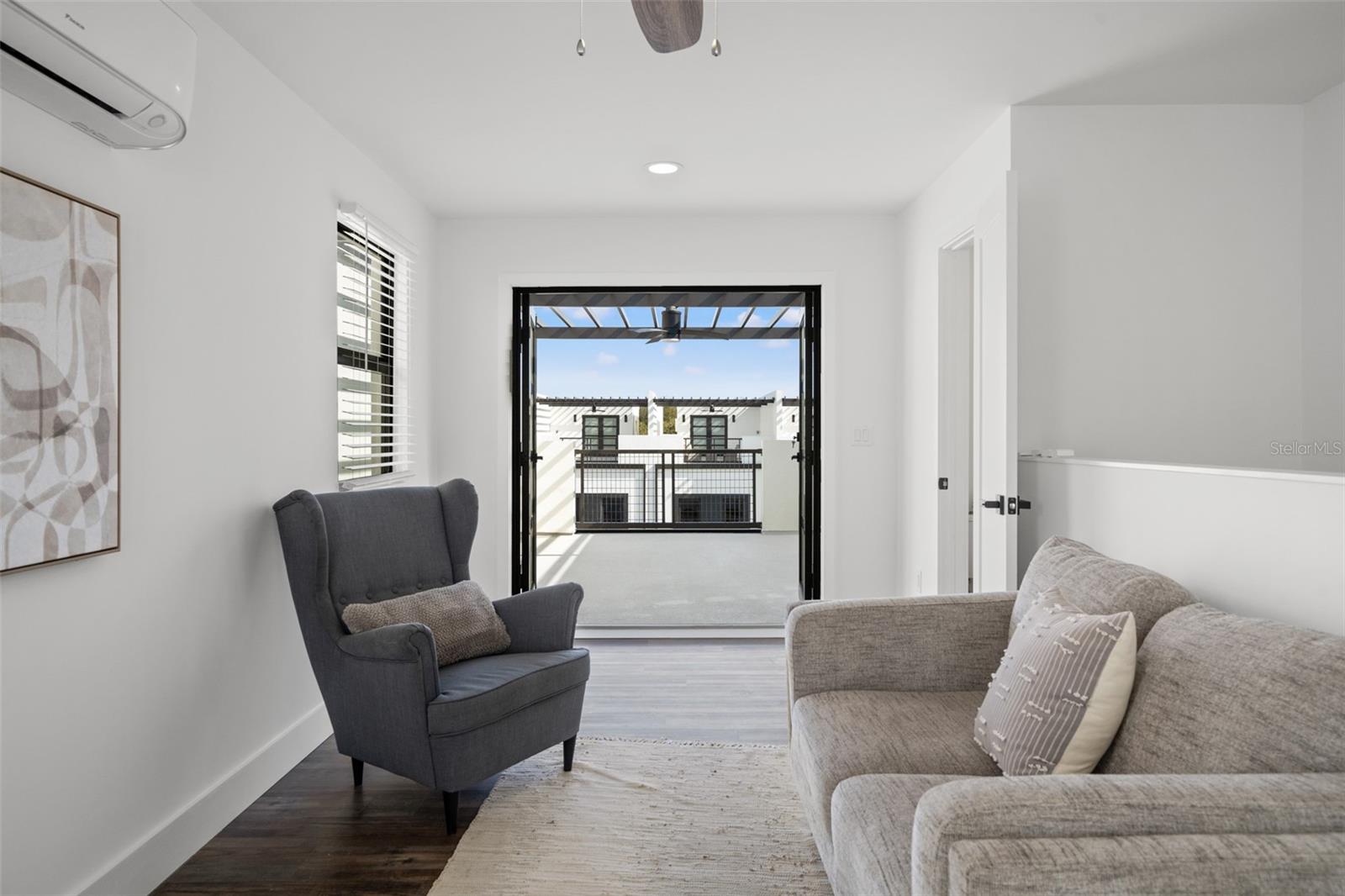 Listing photo id 30 for 6211 64th Way N