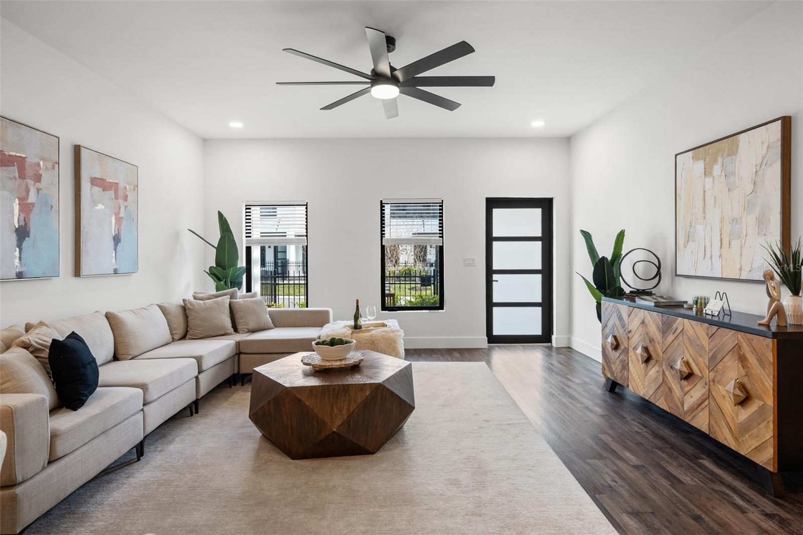 Listing photo id 5 for 6211 64th Way N