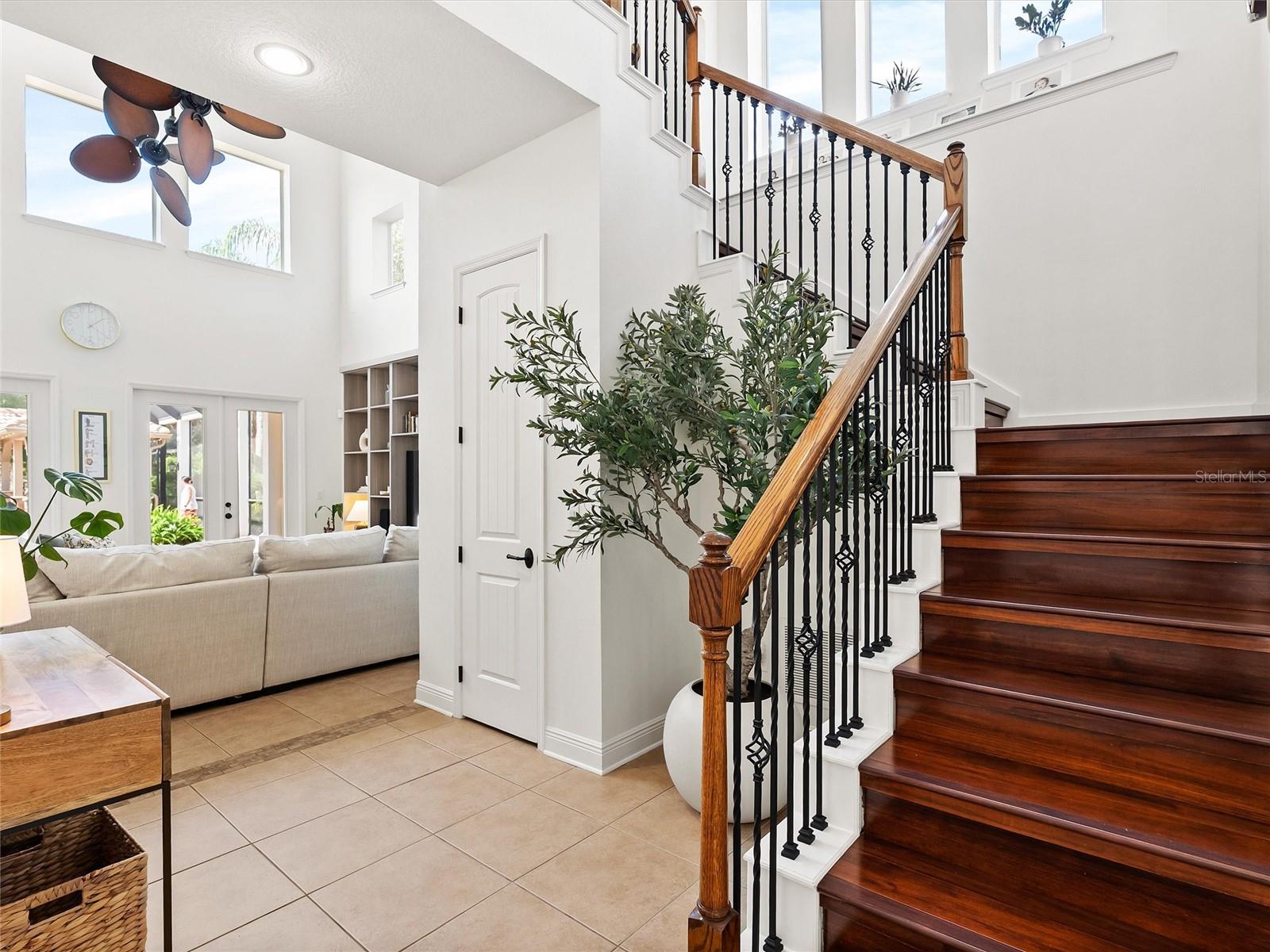 Image 13 of 87 For 17420 Varona Place