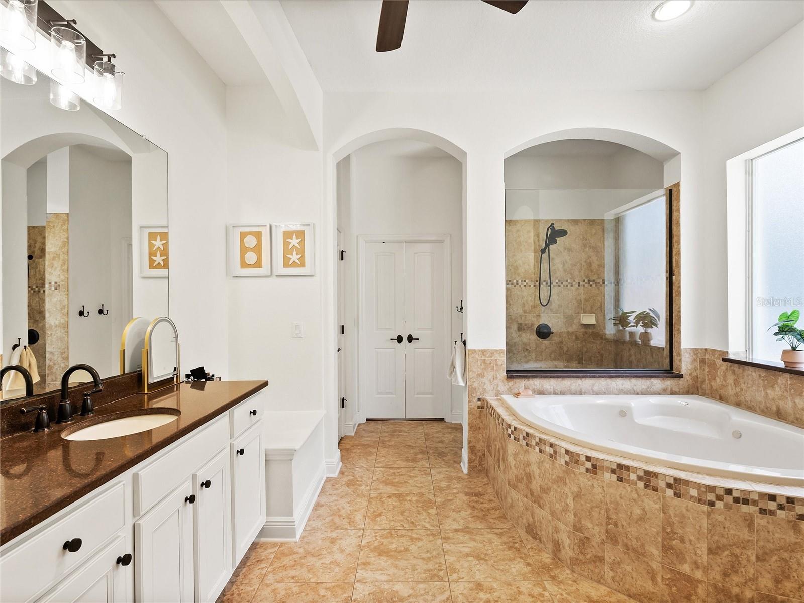 Image 44 of 87 For 17420 Varona Place