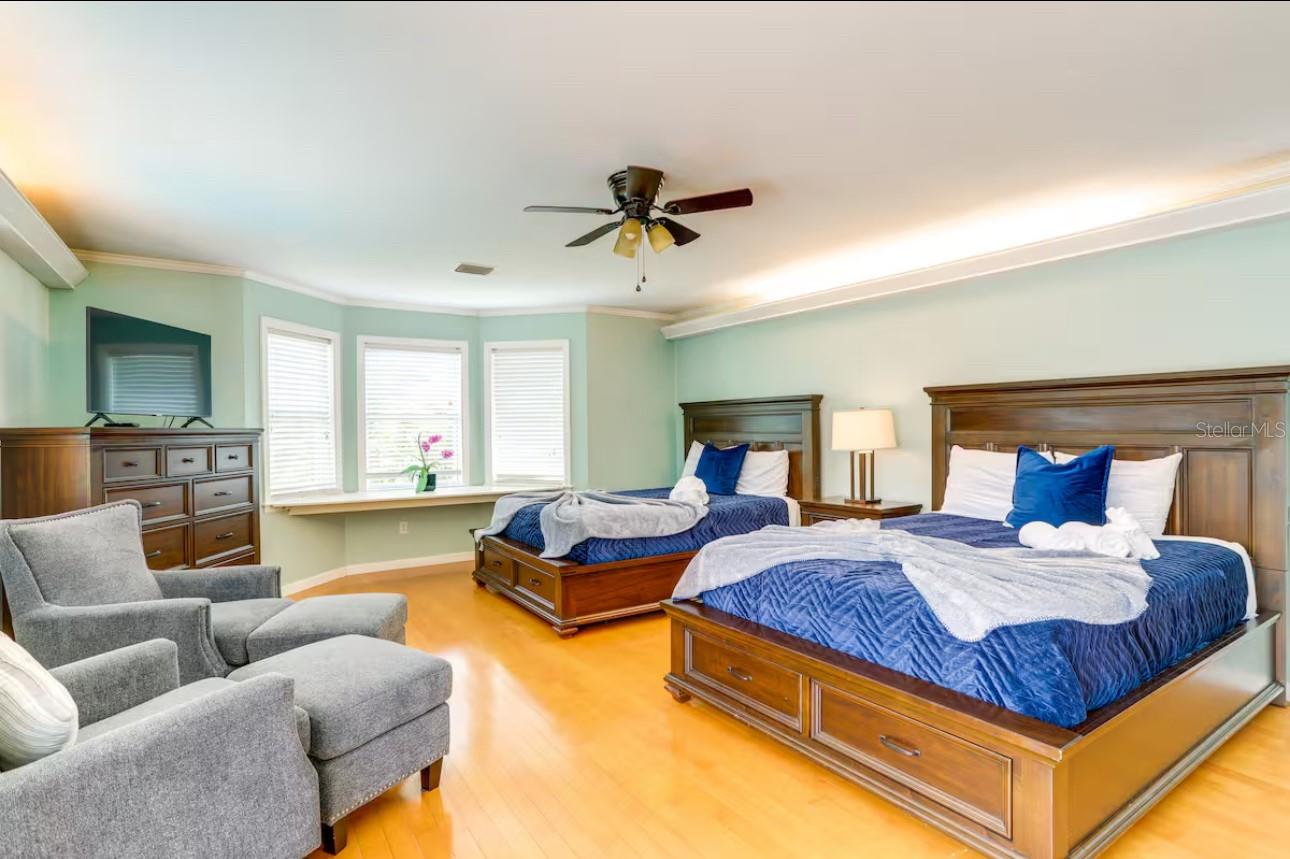 Image 12 of 23 For 11204 126th Avenue