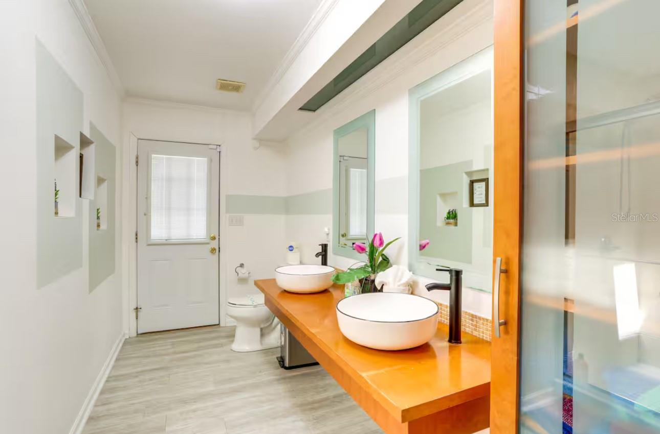 Image 13 of 23 For 11204 126th Avenue