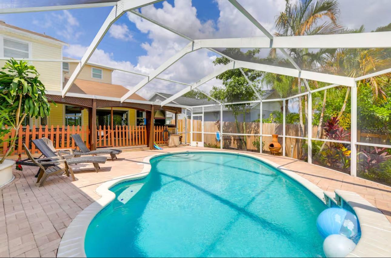 Image 19 of 23 For 11204 126th Avenue