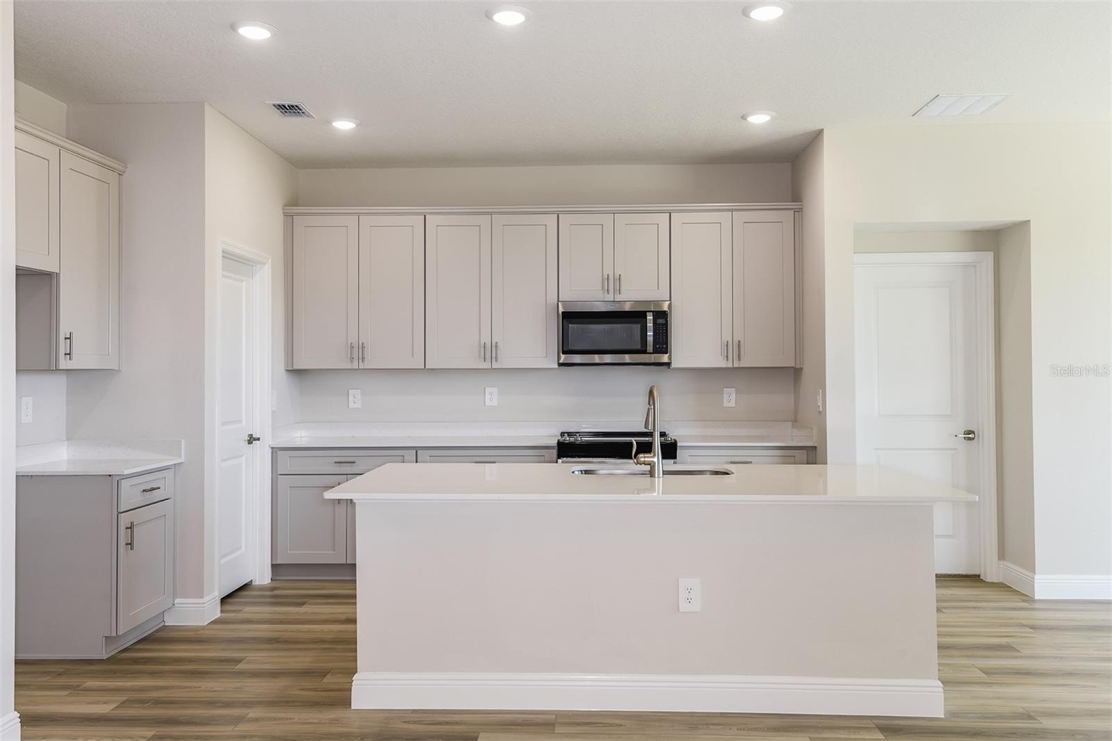 Image 3 of 23 For 6152 Sw 97th Street