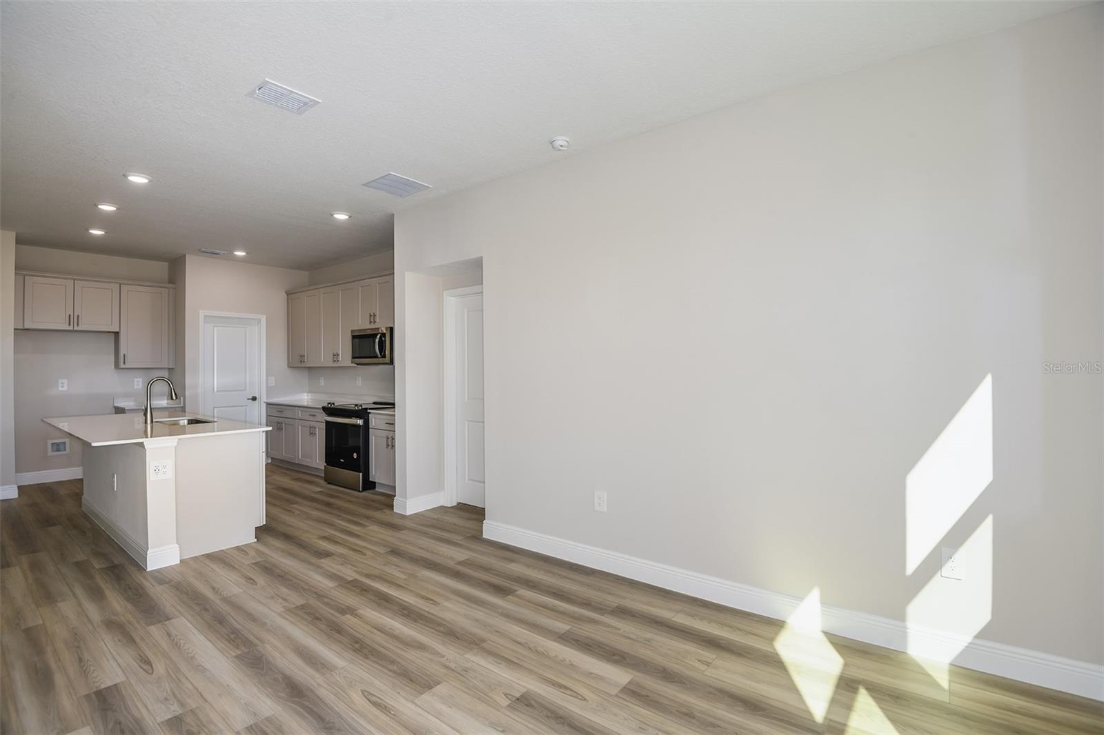 Image 6 of 23 For 6152 Sw 97th Street