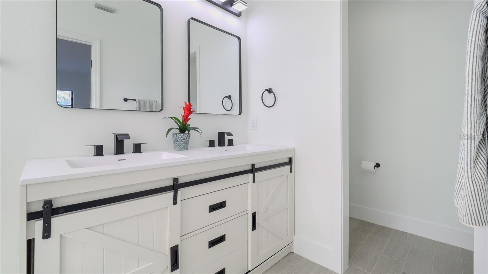 Image 17 of 45 For 10426 Deepbrook Drive