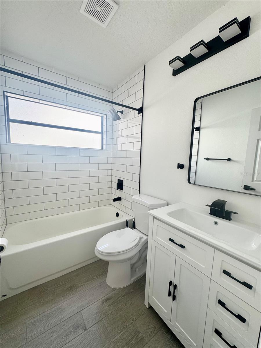 Image 21 of 45 For 10426 Deepbrook Drive