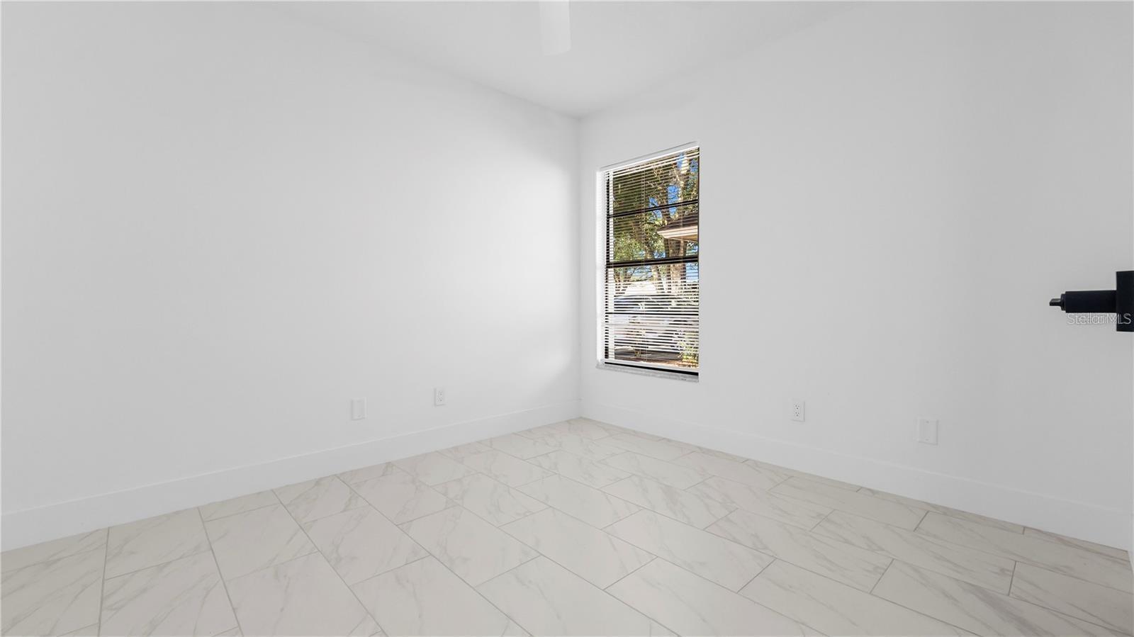 Image 27 of 45 For 10426 Deepbrook Drive