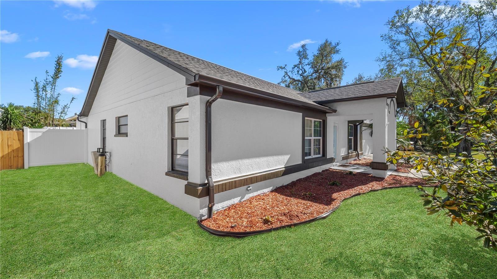 Image 4 of 45 For 10426 Deepbrook Drive