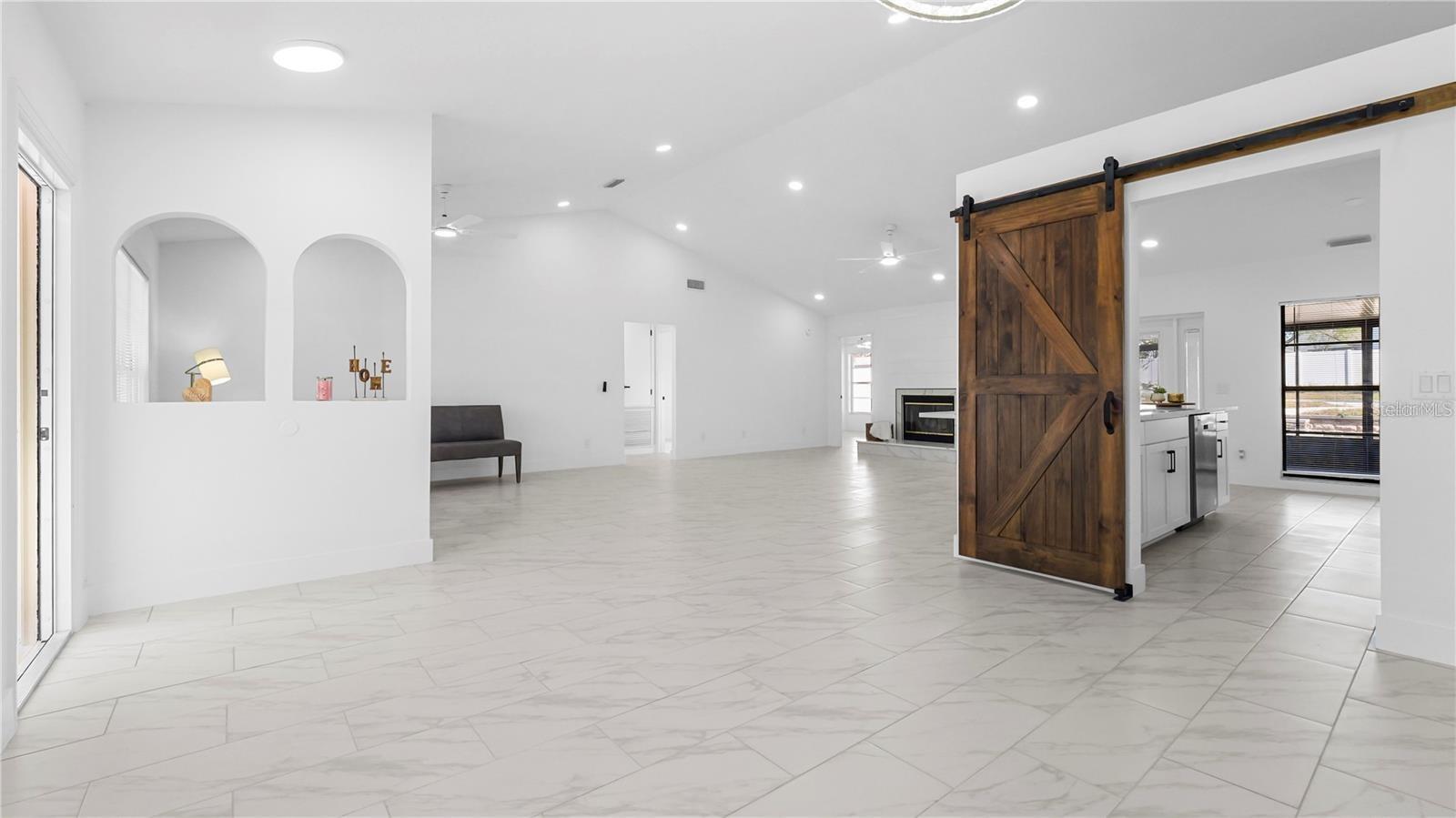 Image 5 of 45 For 10426 Deepbrook Drive