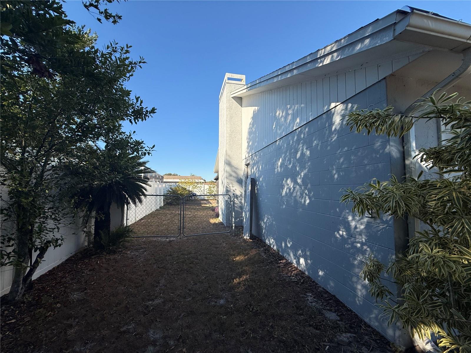 Image 14 of 18 For 10922 Tailfeather Court