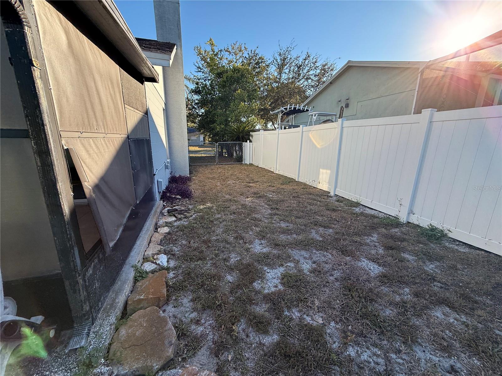 Image 15 of 18 For 10922 Tailfeather Court