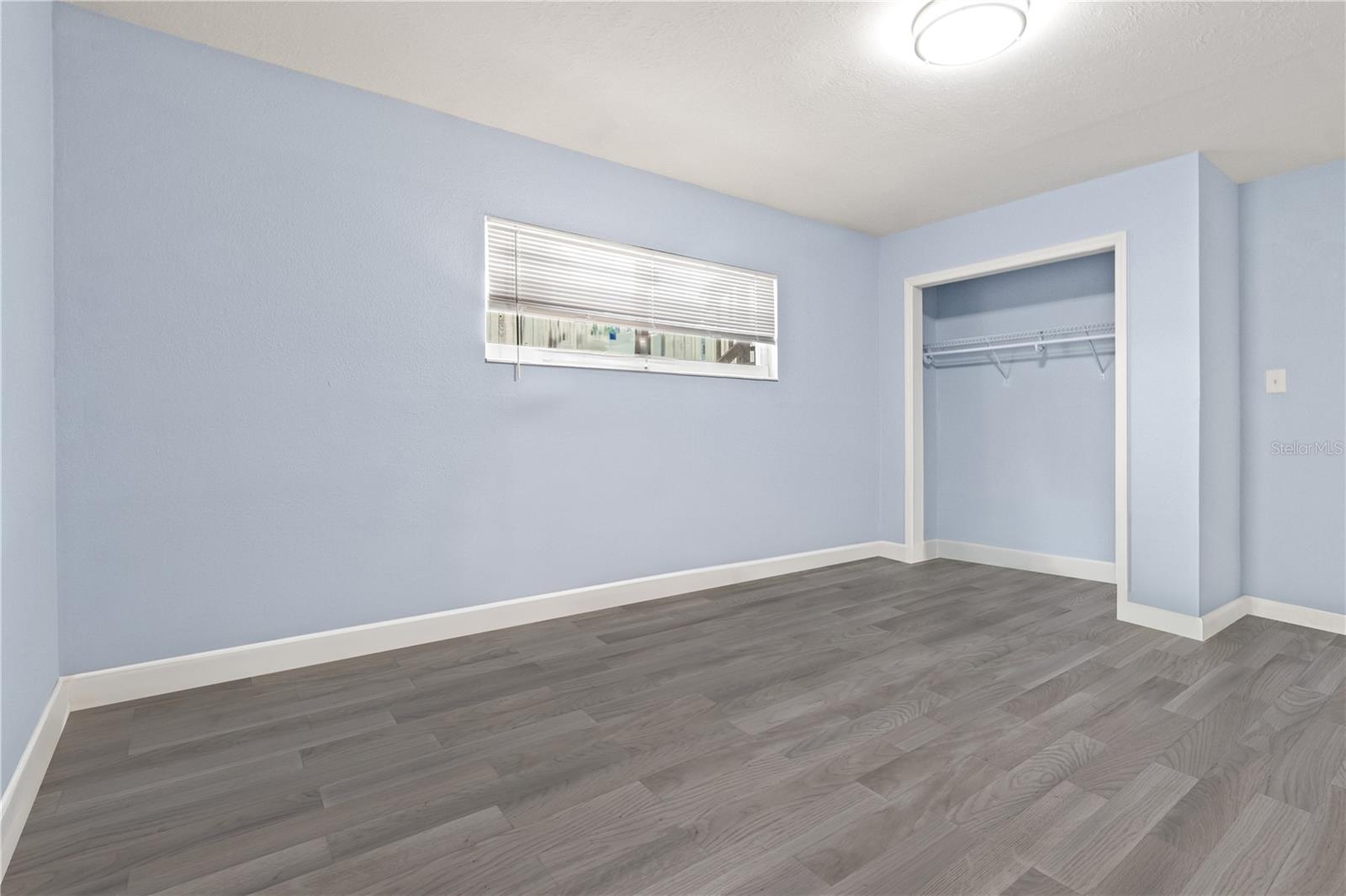 Listing photo id 29 for 6515 Dimarco Road