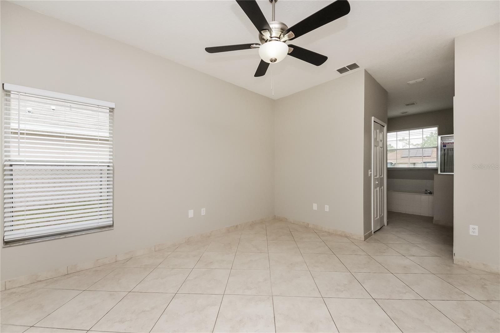 Image 10 of 16 For 710 Paris Drive